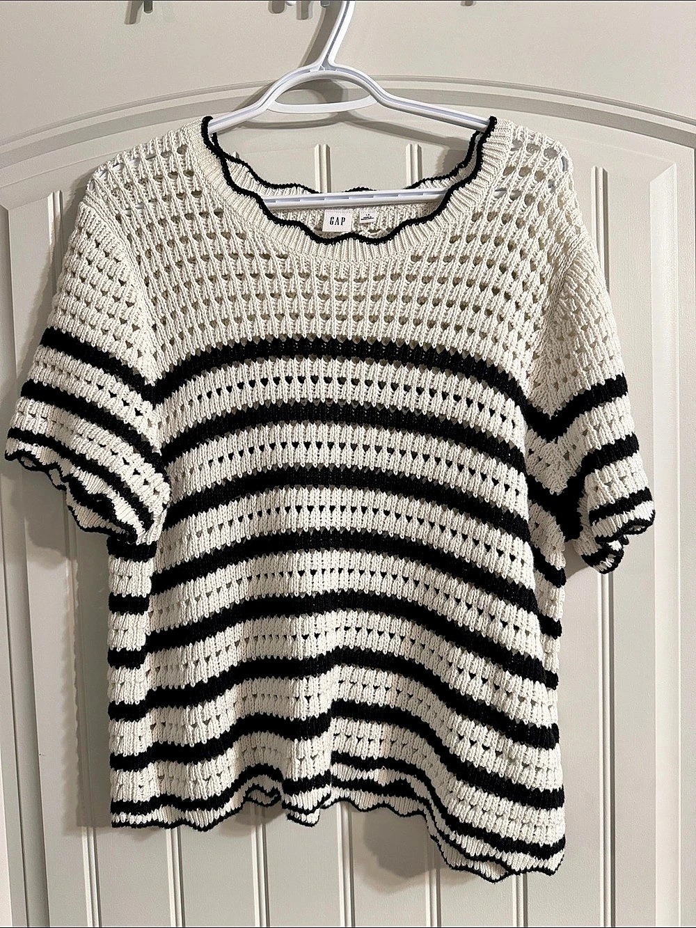 Gap Crochet Striped Short Sleeve Sweater White & Black Size Large